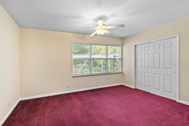 Building Photo - 7690 Hummingbird Ct