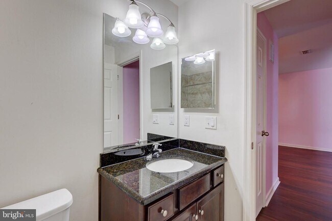 Building Photo - 101 Pearce Ln