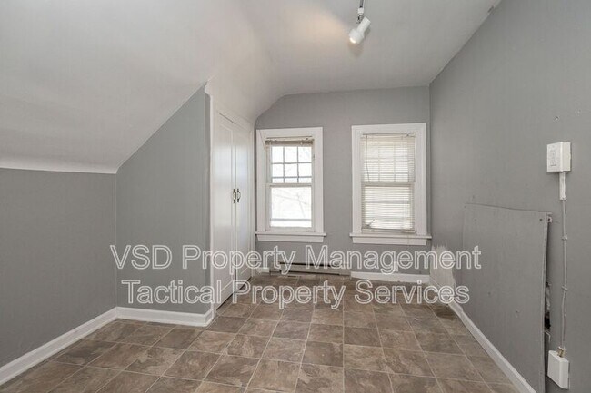 Building Photo - 14717 Milverton Rd