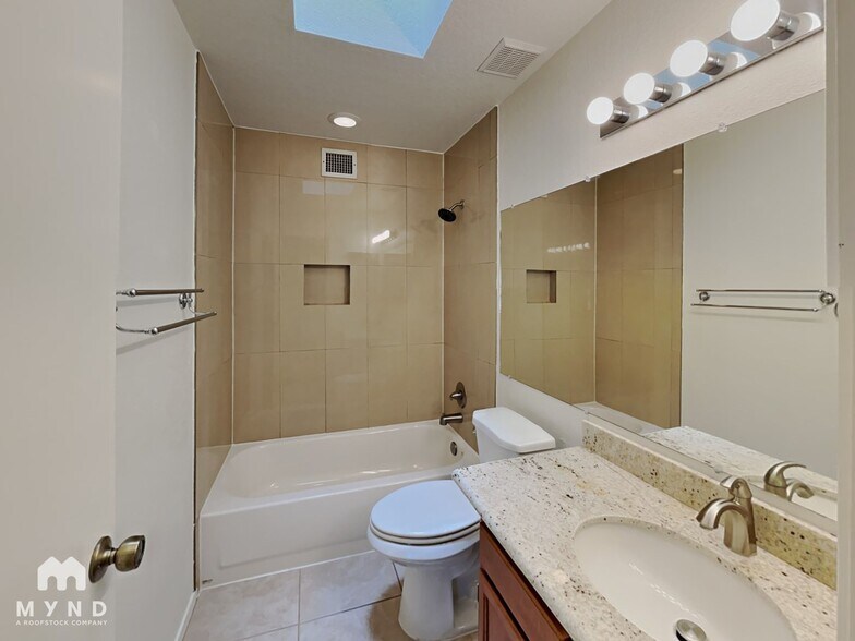 Building Photo - 4763 W Latchstring Ct