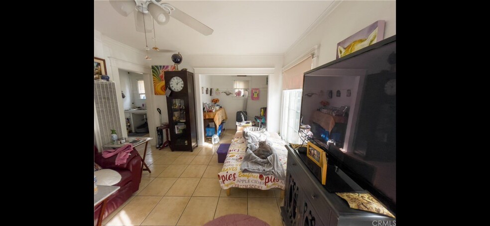 Building Photo - 519 E Dayman St