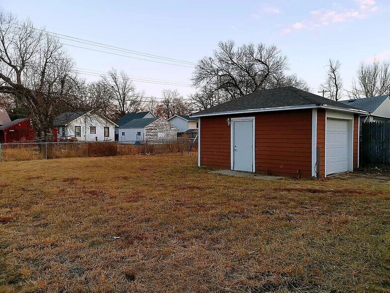 Building Photo - 1616 N 24th St