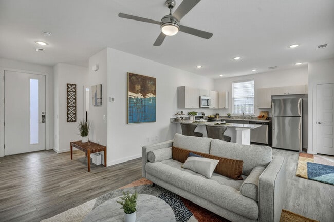 Primary Photo - Estates at Plum Creek