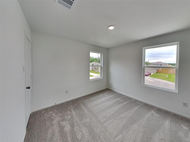 Building Photo - 25687 Roy Rogers Ct