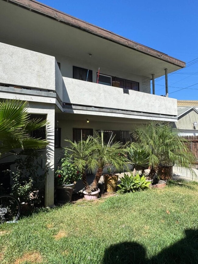 Building Photo - 1.0 bedroom in Los Angeles California 90022