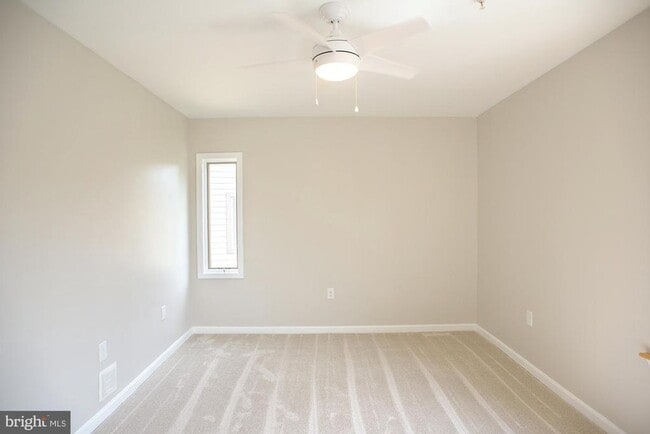 Building Photo - 7025 Chesapeake Harbour Dr E