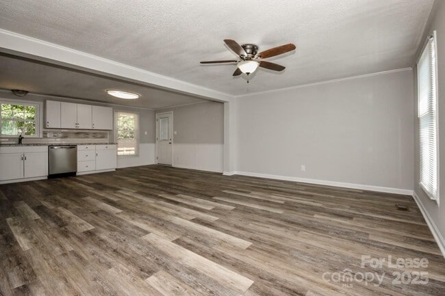 Building Photo - 4792 NC-73