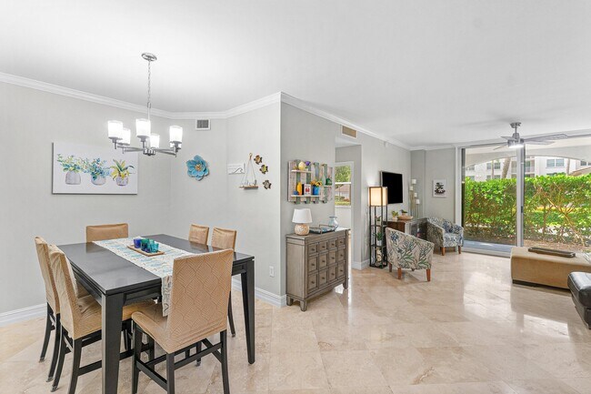 Building Photo - 3606 S Ocean Blvd