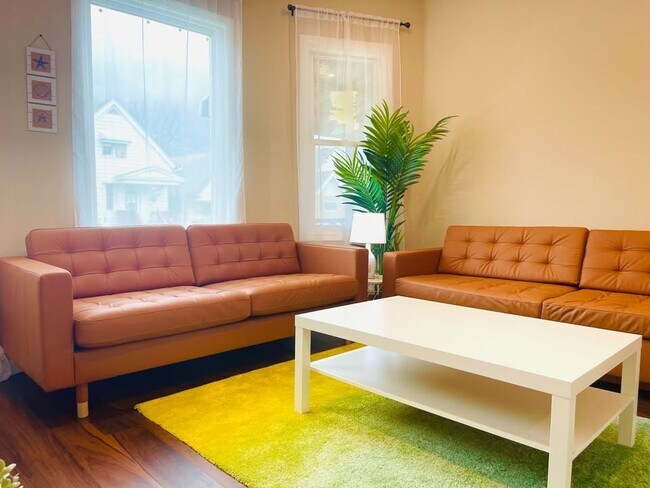 Building Photo - 2621 Edwin St