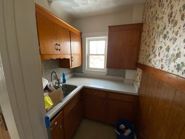 Building Photo - 25 Charles St