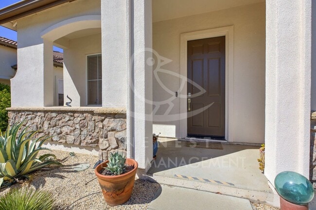 Building Photo - One of a kind, GREAT floorplan in Twelve B...