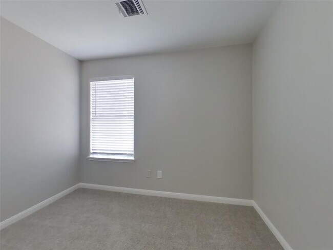 Building Photo - 4123 Pedernales River Ln