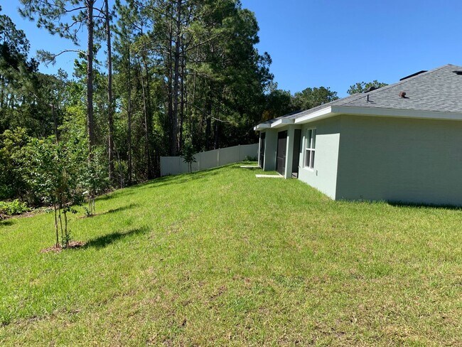 Building Photo - 124 Plain View Drive