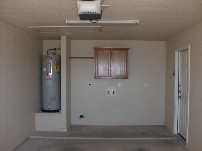 Building Photo - Charming 2 Bed, 2 Bath Duplex in South Kil...