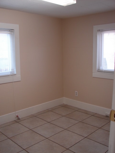 Building Photo - 3151 W Pikes Peak Ave