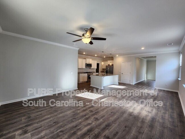 Building Photo - 179 Cherry Grv Dr