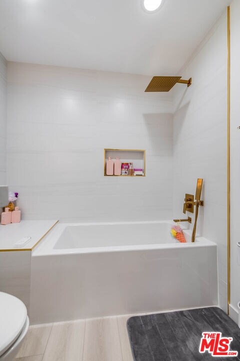 Building Photo - 4961 Marmol Dr