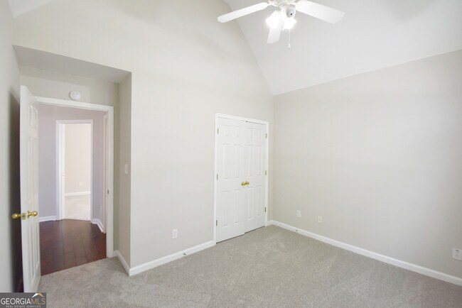 Building Photo - 208 Turnbridge Cir