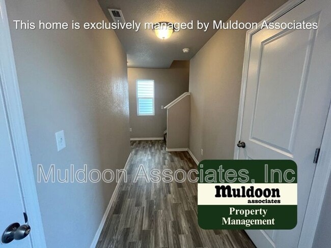 Building Photo - 6977 Tacarcuna Wood Grv