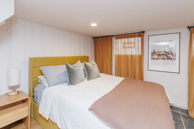 Building Photo - 3508 Tarpis Ave