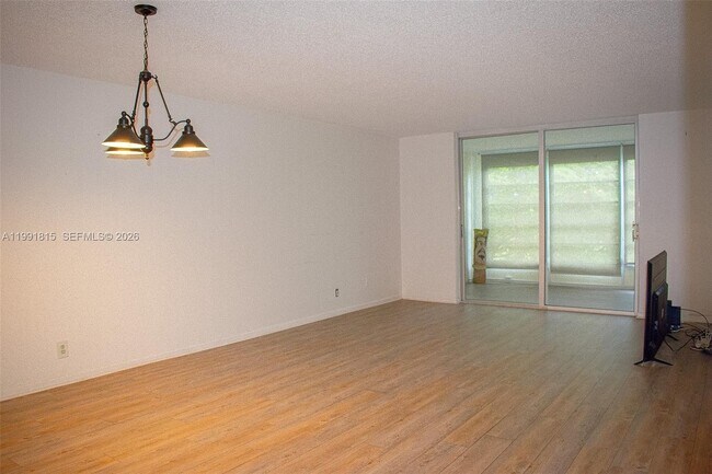 Building Photo - 260 NW 76th Ave