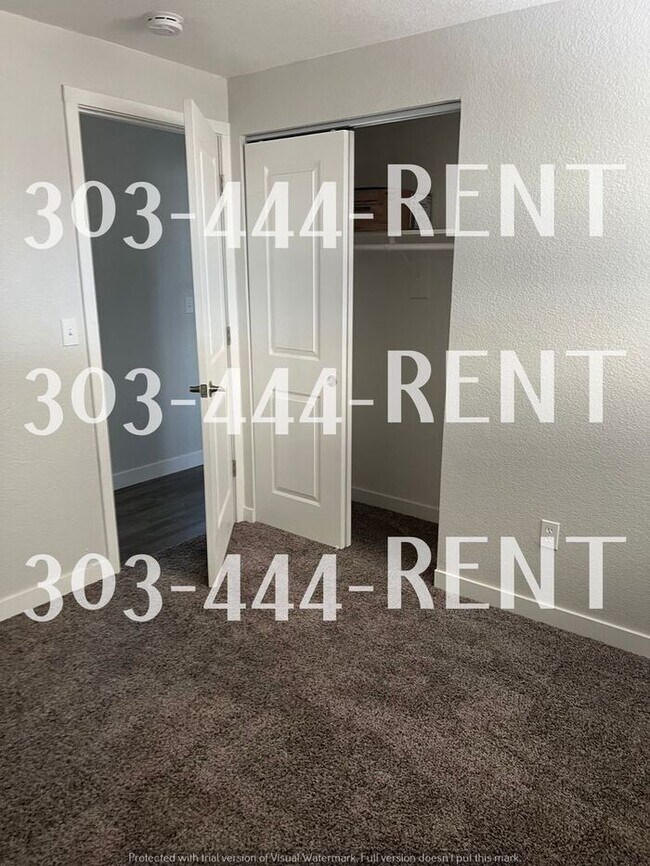 Building Photo - Welcome to this stunning 3-bedroom, 2-bath...