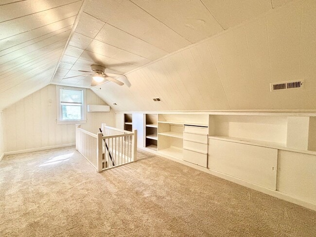 Building Photo - Cozy Home with Private Backyard & Detached...