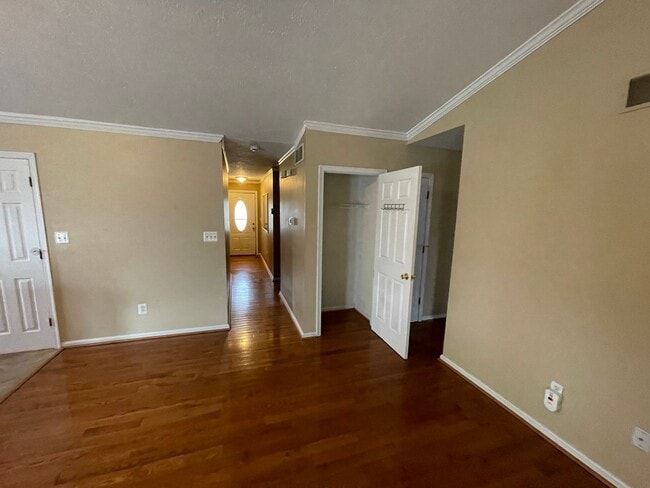 Building Photo - Coming soon! Cozy 3 Bedroom Near the Water!