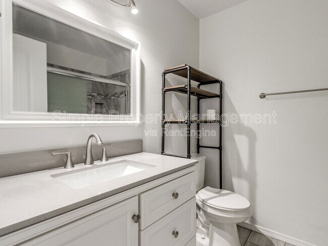 Building Photo - 1603 SW 23rd St
