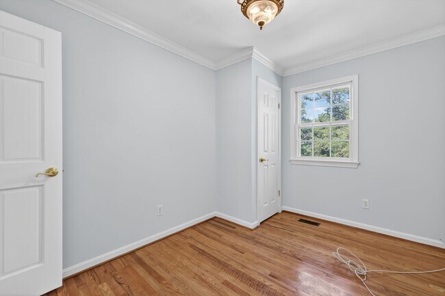 Building Photo - 23017 Timber Creek Ln