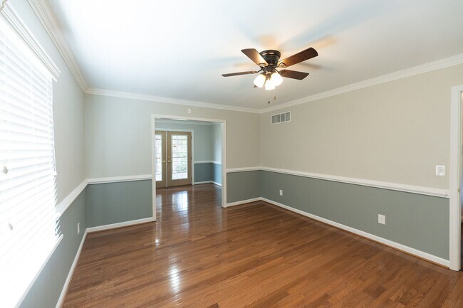 Building Photo - 5517 Robinridge Rd