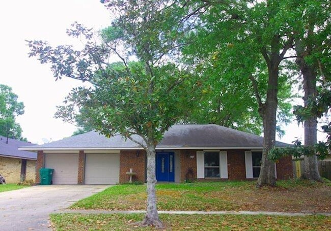 Building Photo - Bon Village 4 BR 2 Bath home