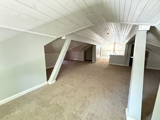 Building Photo - 3 Bed 1 Bath in Roundtree