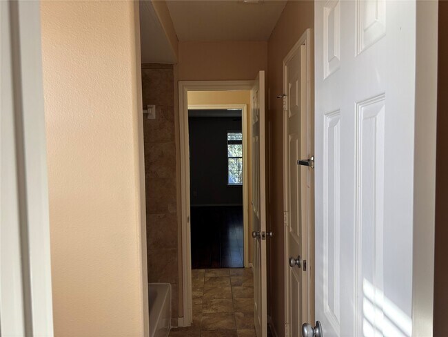 Building Photo - 20903 Shady Isle Ct