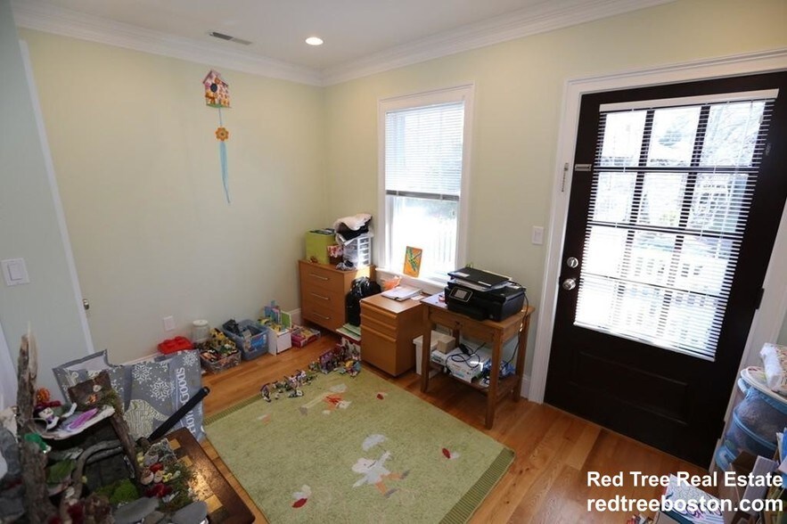 Building Photo - 7 Acron Rd