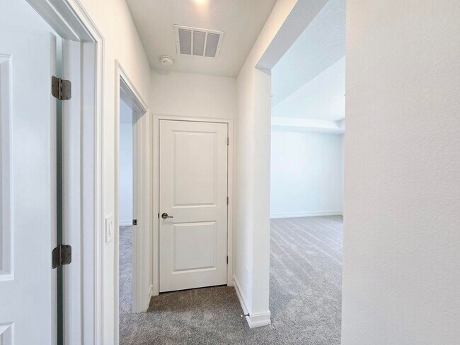 Building Photo - Annual Rental in Stonegate Preserve – Brand-New 3 Bedroom, 2.5 Bath Home with Loft, Main-Level Pr...