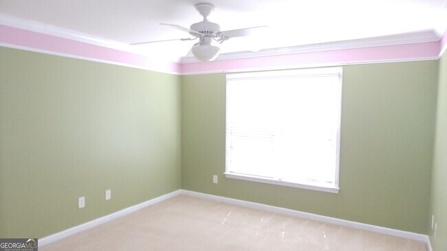 Building Photo - 4071 Copper Creek Way NE