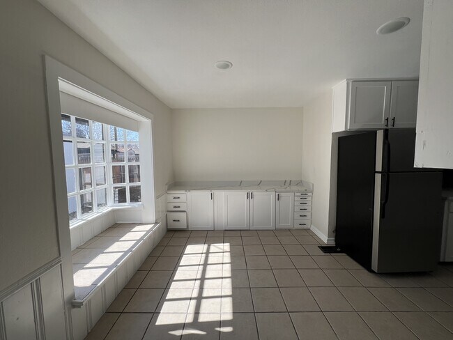 Building Photo - 2517 28th St