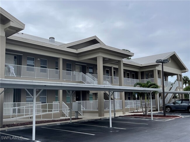 Primary Photo - 15256 Riverbend Blvd