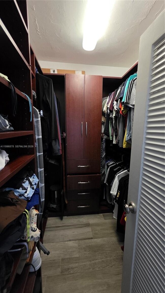 Building Photo - 5825 Collins Ave