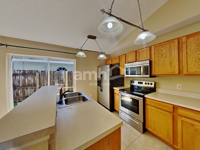 Building Photo - 30230 Rattana Ct