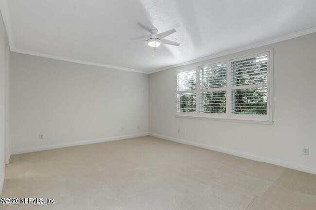 Building Photo - 156 Hidden Palms Ln