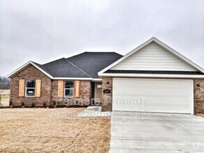 Building Photo - 1521 N Dawes St