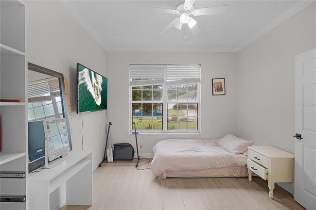 Building Photo - 1057 Island Pointe Dr