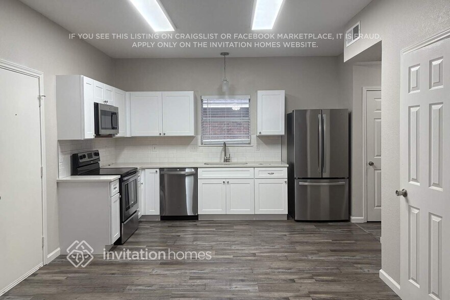 Building Photo - 7955 Maiden Ln
