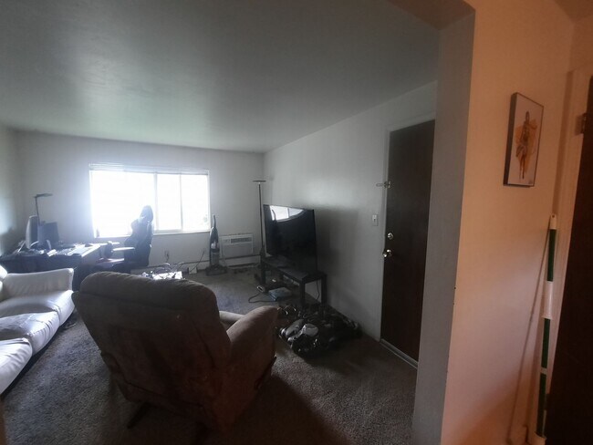 Building Photo - 2 bedroom near downtown Golden | Lots of natural light | Mountain views