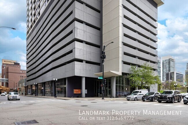 Building Photo - 235 W Van Buren St