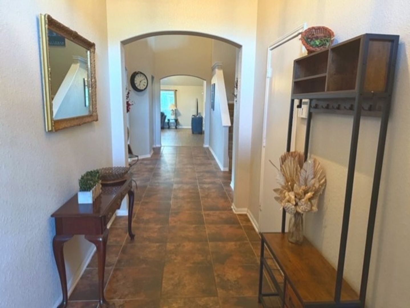 Building Photo - 1330 Yucca Mountain Dr