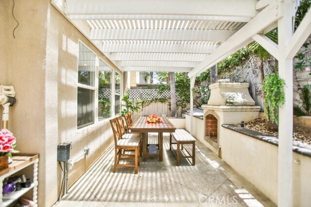 Building Photo - 5326 Charlotta Dr