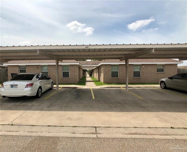 Building Photo - 3801 S Sheraton Ave